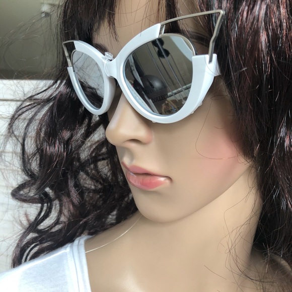 COPY - 🔥HP🔥Sunglasses Collection Edgy White Sunni… - Picture 8 of 13